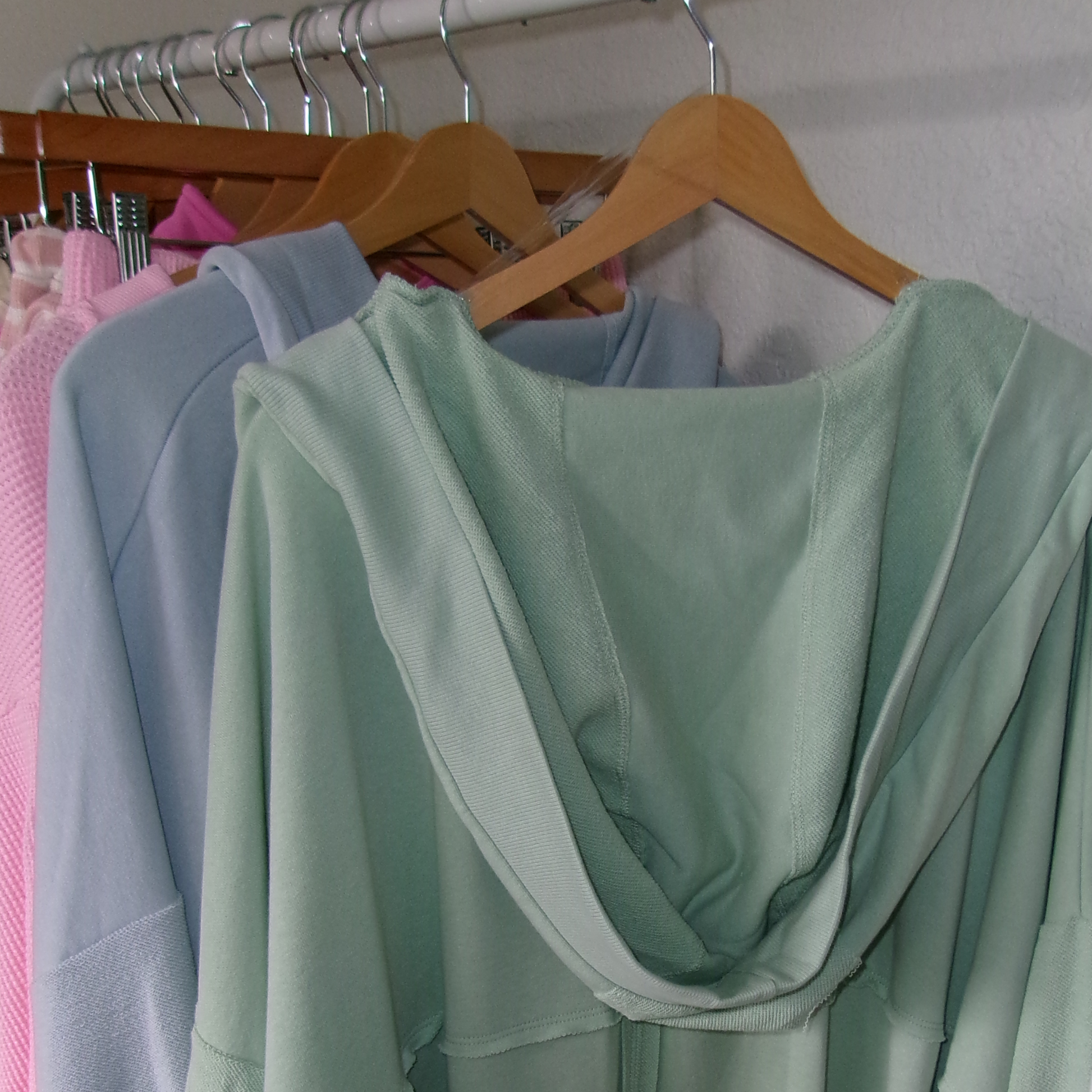 EASY CARDIGAN