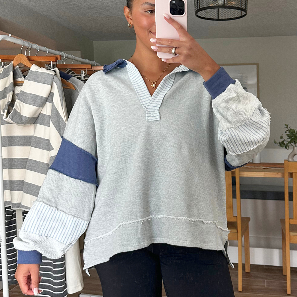 NAVY COLOR BLOCK SWEATER